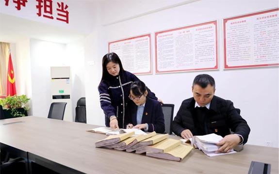 中纪委发布5月作风月报：一月查处两万四千余起违反八项规定问题... - 配图1