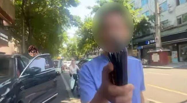 成都双流一男子假冒交警拦车“执法” 被市民识破后依法行政拘留